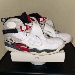 Jordan 8 Alternate “Bugs Bunny”